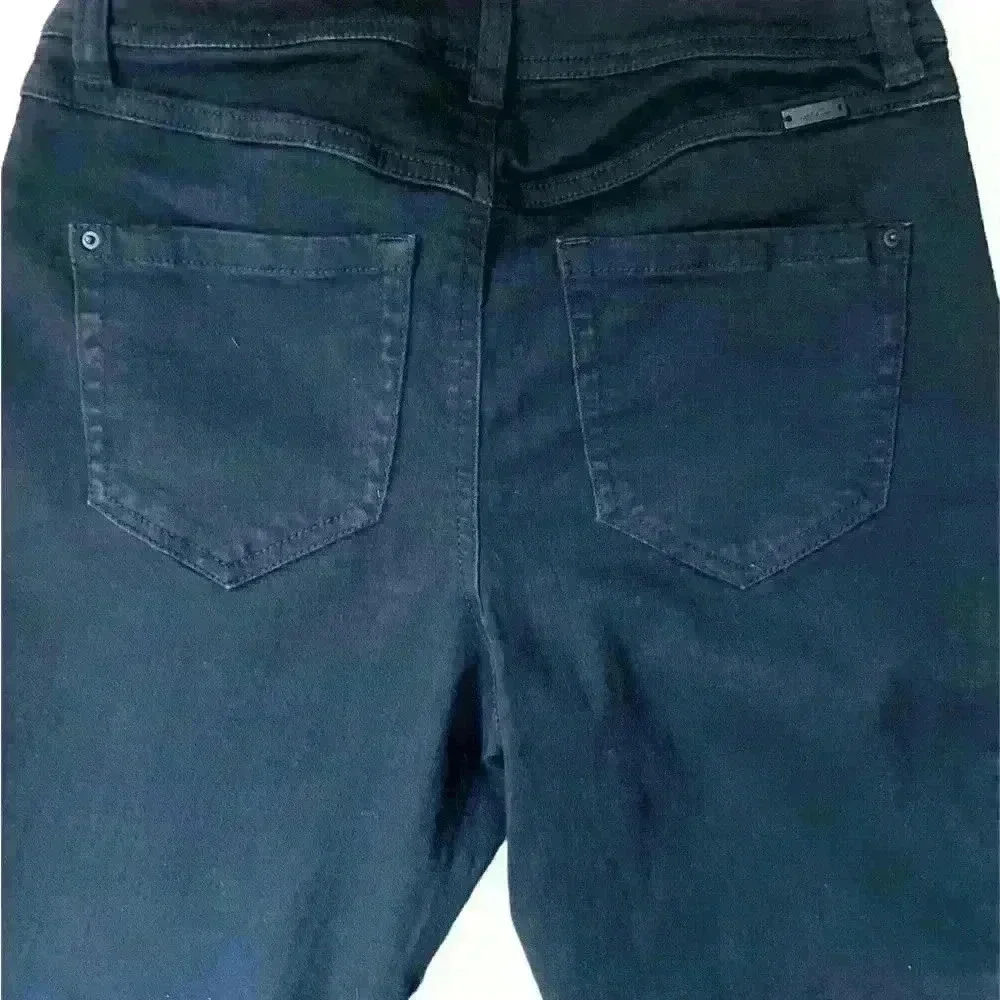 INC Skinny leg ankle black Jeans frayed leg sz 4